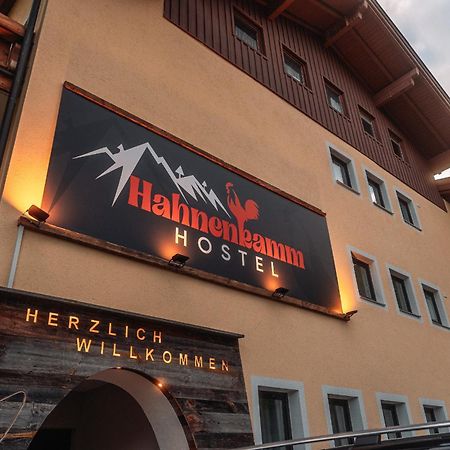 Hahnenkamm Hostel Hofen Exterior photo