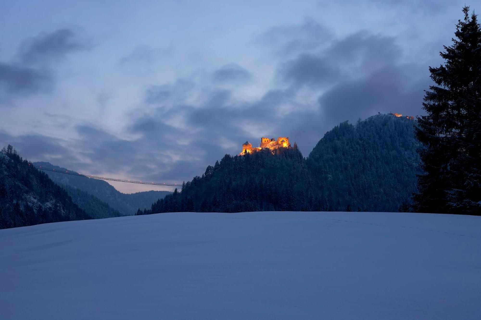 Hahnenkamm Hostel Hofen Exterior photo